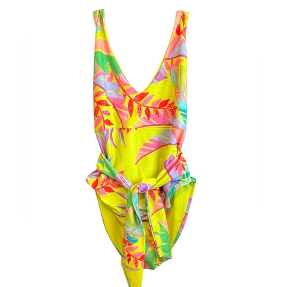 NEW! BECCA Costa Bella one piece swimsuit! - Picture 6 of 8